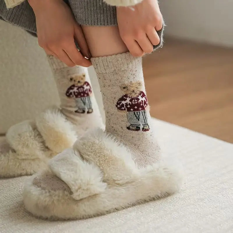 Cozy Winter Bear Pattern Socks – Warm Thick Knit Crew Socks for Men & Women