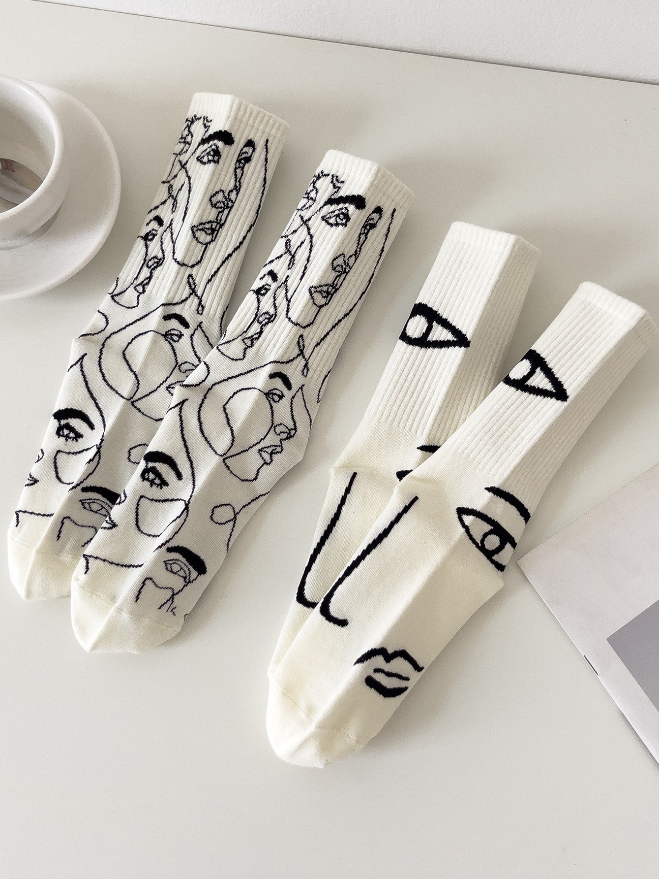3-pairs Mid calf Socks With Abstract Figure