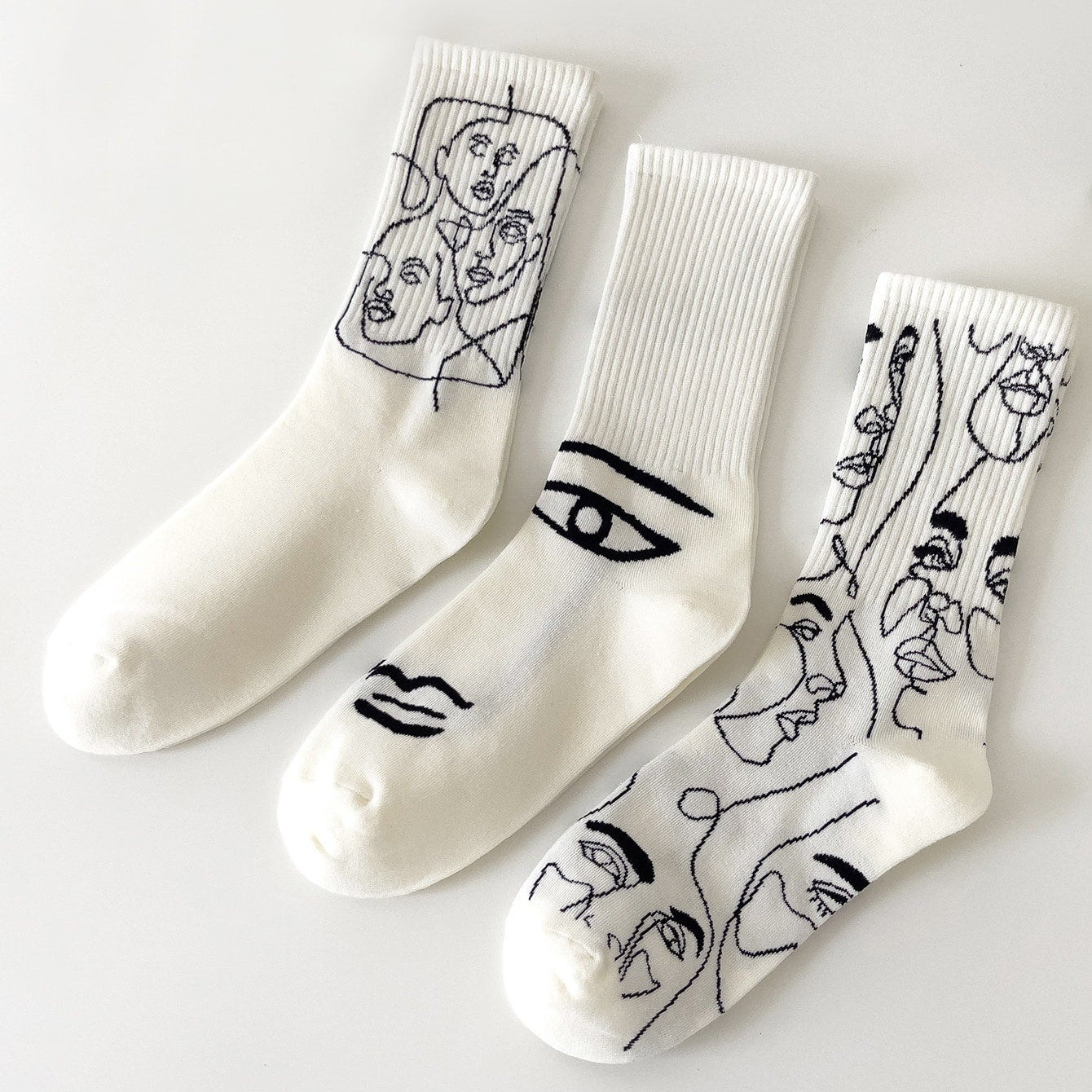 3-pairs Mid calf Socks With Abstract Figure
