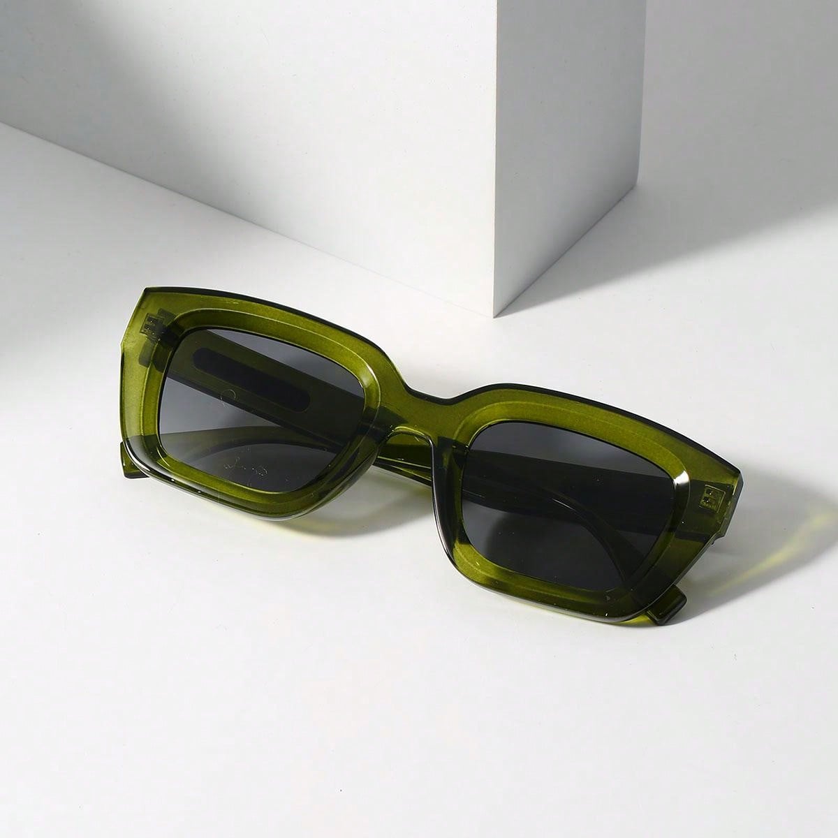 Trendy Green Tinted Sunglasses