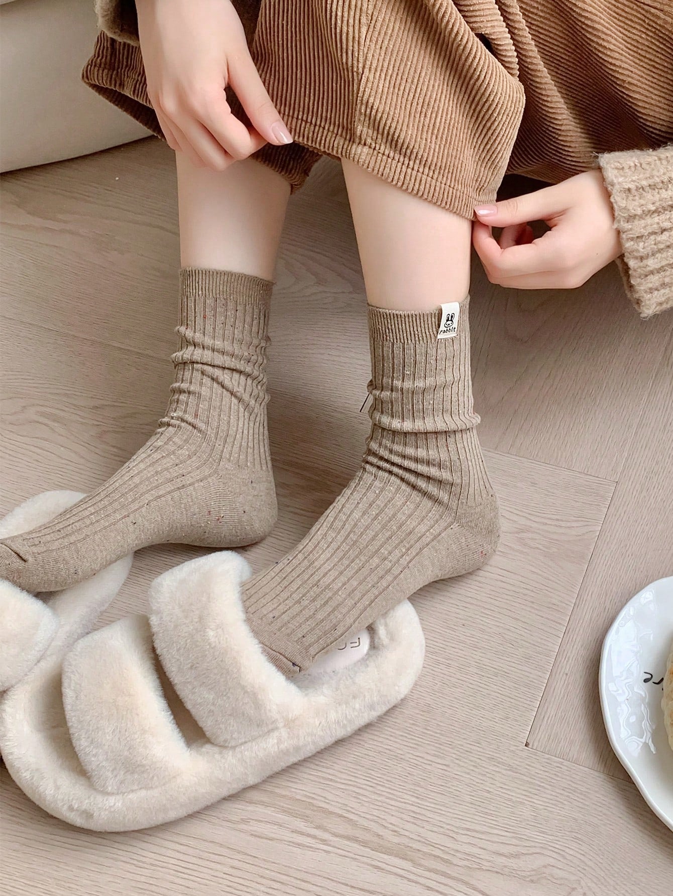 4-Pair Speckled Socks Set – Cozy, Stylish, and Versatile