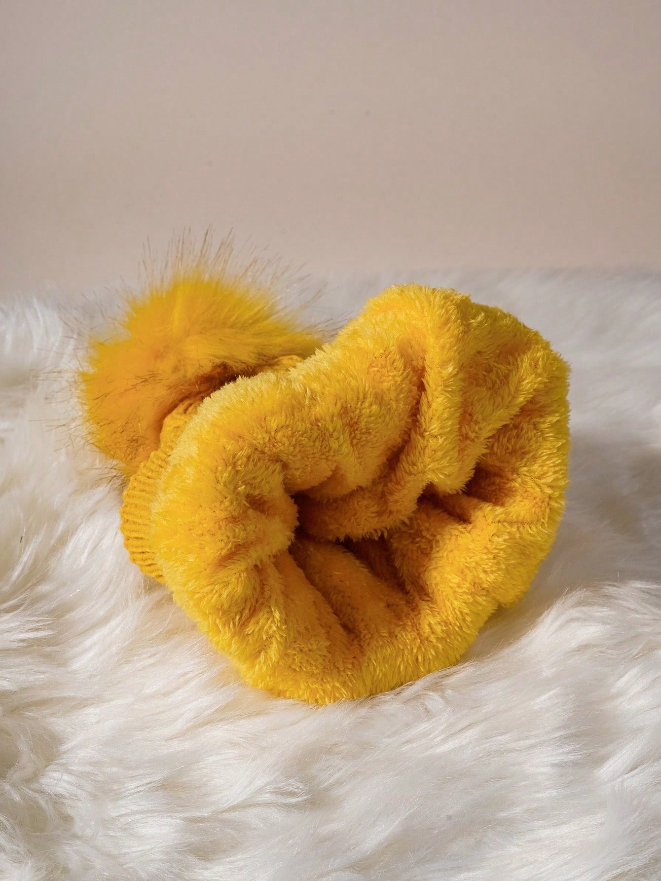 Cozy Yellow Pom-Pom Beanie – Stylish Winter Knit Hat for Women
