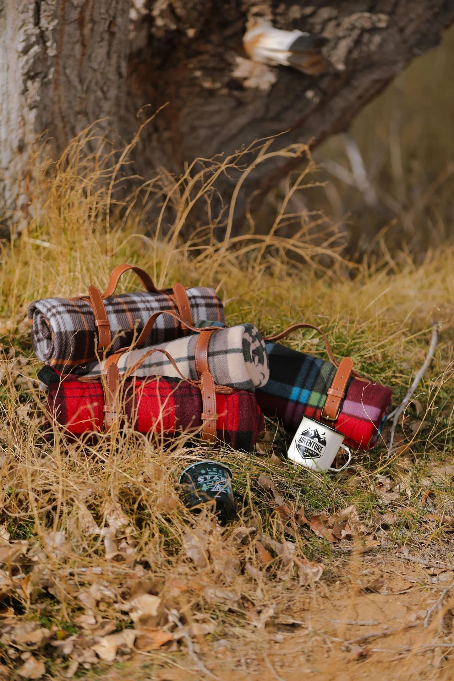 Cozy Fleece Blanket: Stylish Winter Wrap with Belt Tie