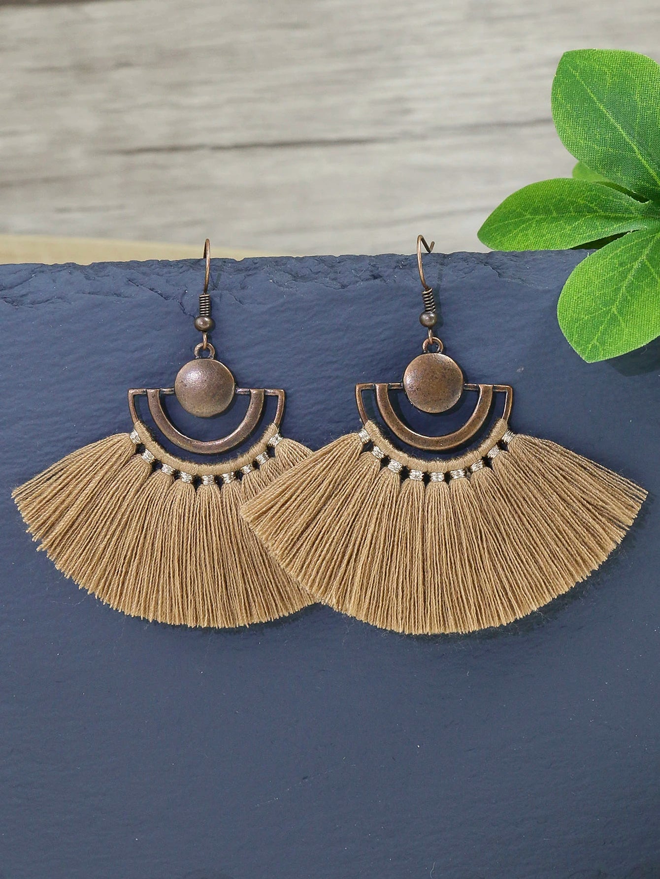 3pcs Bohemian Vintage Style: Necklace and Earring