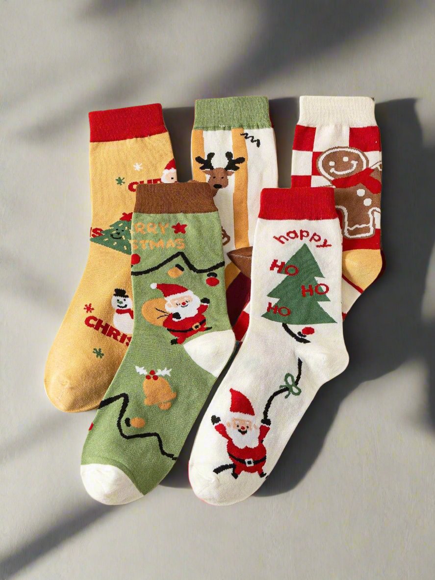 Festive Christmas Socks Set – 5 Pairs of Holiday-Themed Cozy Socks