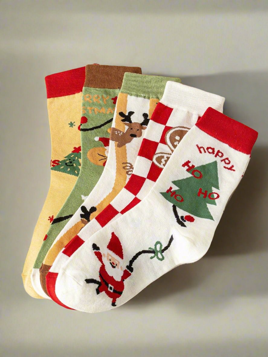 Festive Christmas Socks Set – 5 Pairs of Holiday-Themed Cozy Socks