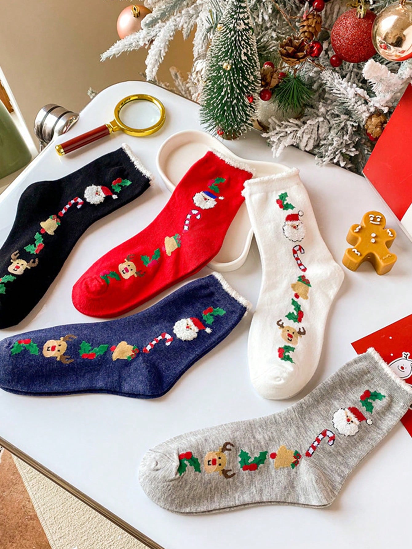 Festive Christmas Socks Set – 5 Pairs with Santa & Holiday Designs