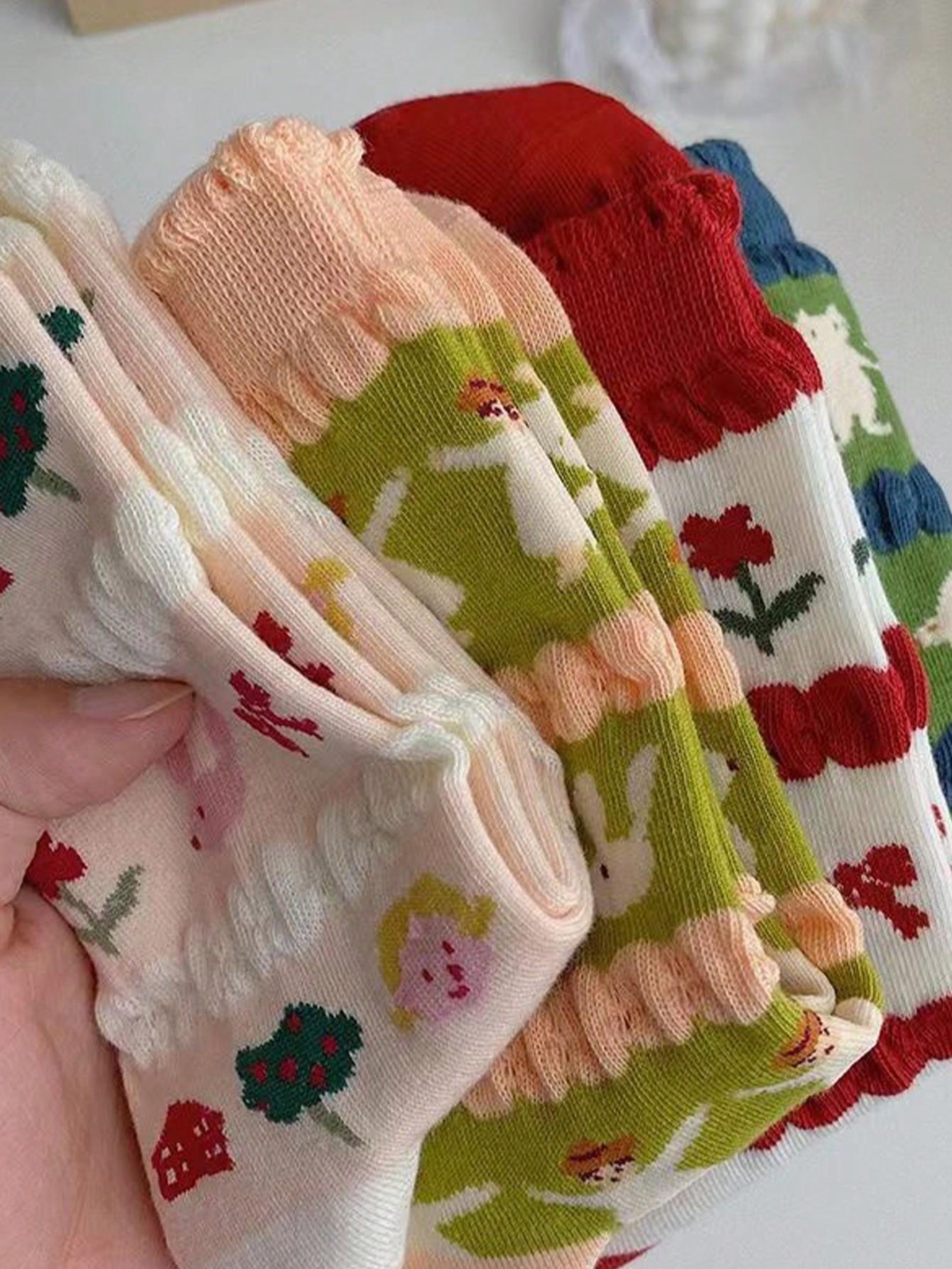 6 Pairs Fun and Cozy Animal-Themed Socks – Perfect for Adding a Playful Touch to Your Wardrobe