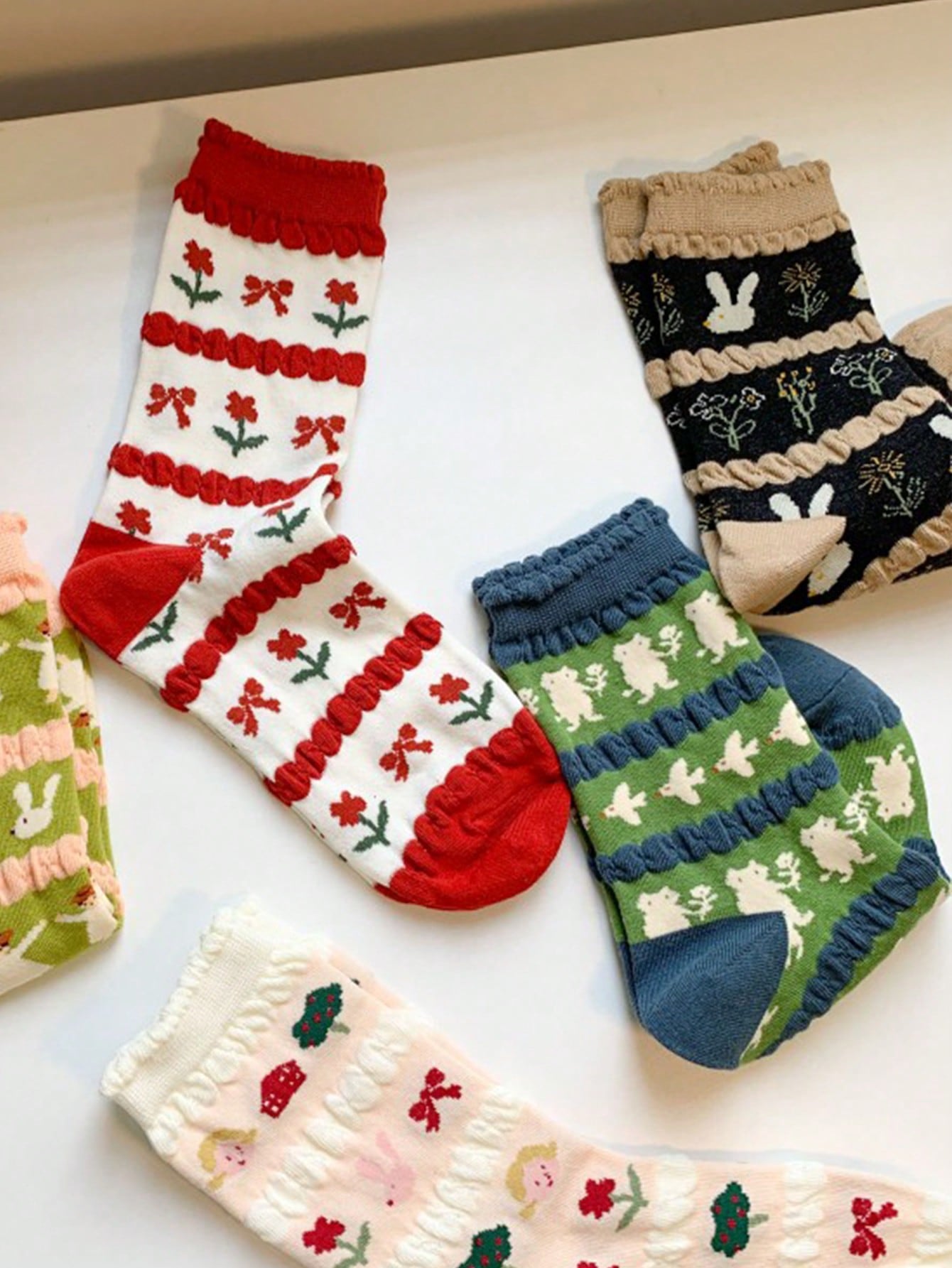 6 Pairs Fun and Cozy Animal-Themed Socks – Perfect for Adding a Playful Touch to Your Wardrobe