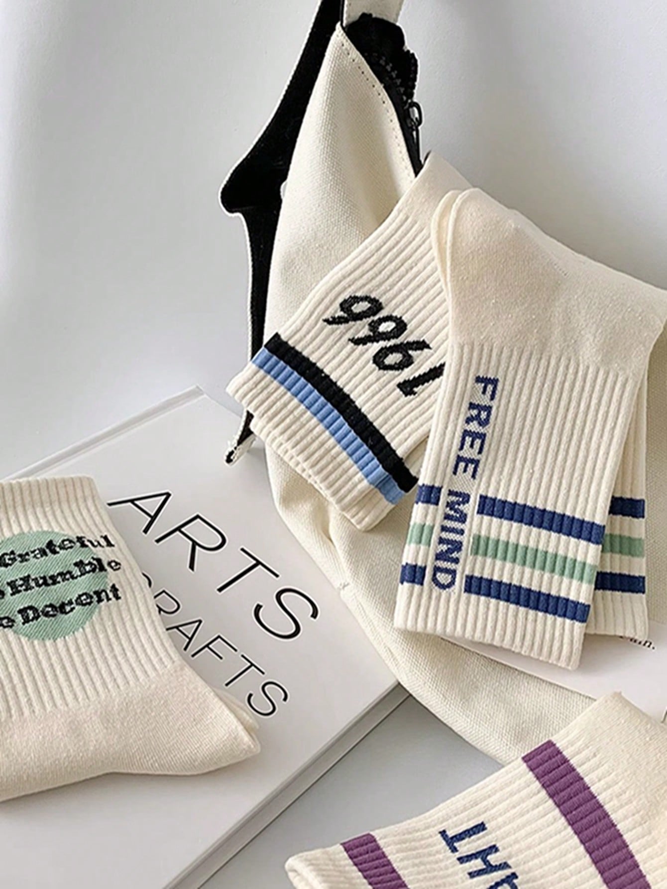 5 pairs set Women's Mid calf Letter Socks