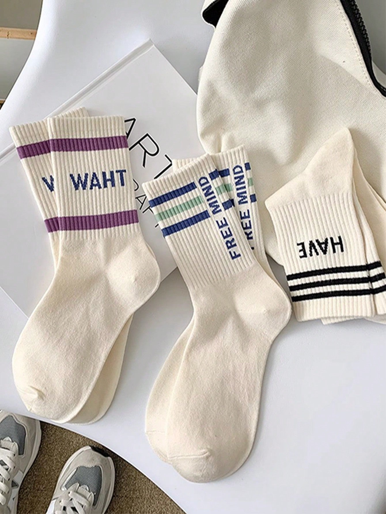 5 pairs set Women's Mid calf Letter Socks
