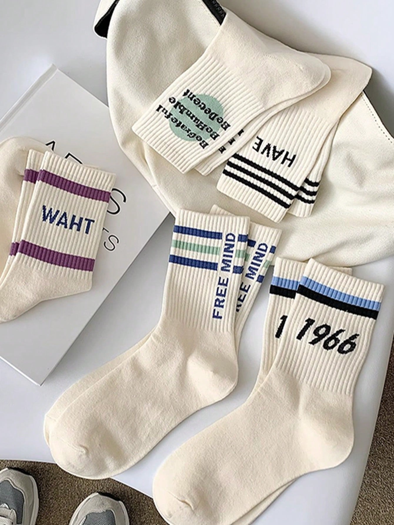 5 pairs set Women's Mid calf Letter Socks